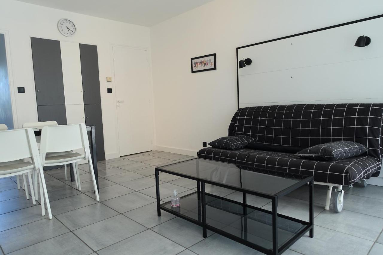 La Poterie - Appartement Avec Balcon Et Parking Prive 캥페르 외부 사진