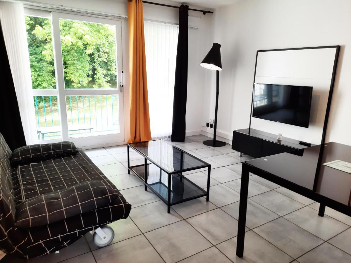 La Poterie - Appartement Avec Balcon Et Parking Prive 캥페르 외부 사진